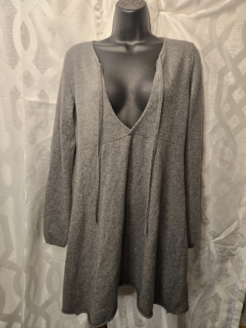 Velvet By Graham And Speancer 100% Cashmere Gray Babydoll Tunic Size S